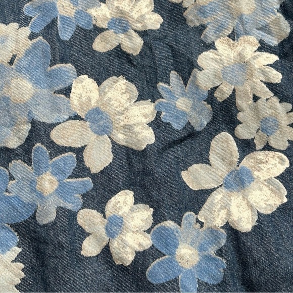 Blue White Chambray Floral Button Font Dress Fits Women Medium - Picture 6 of 9